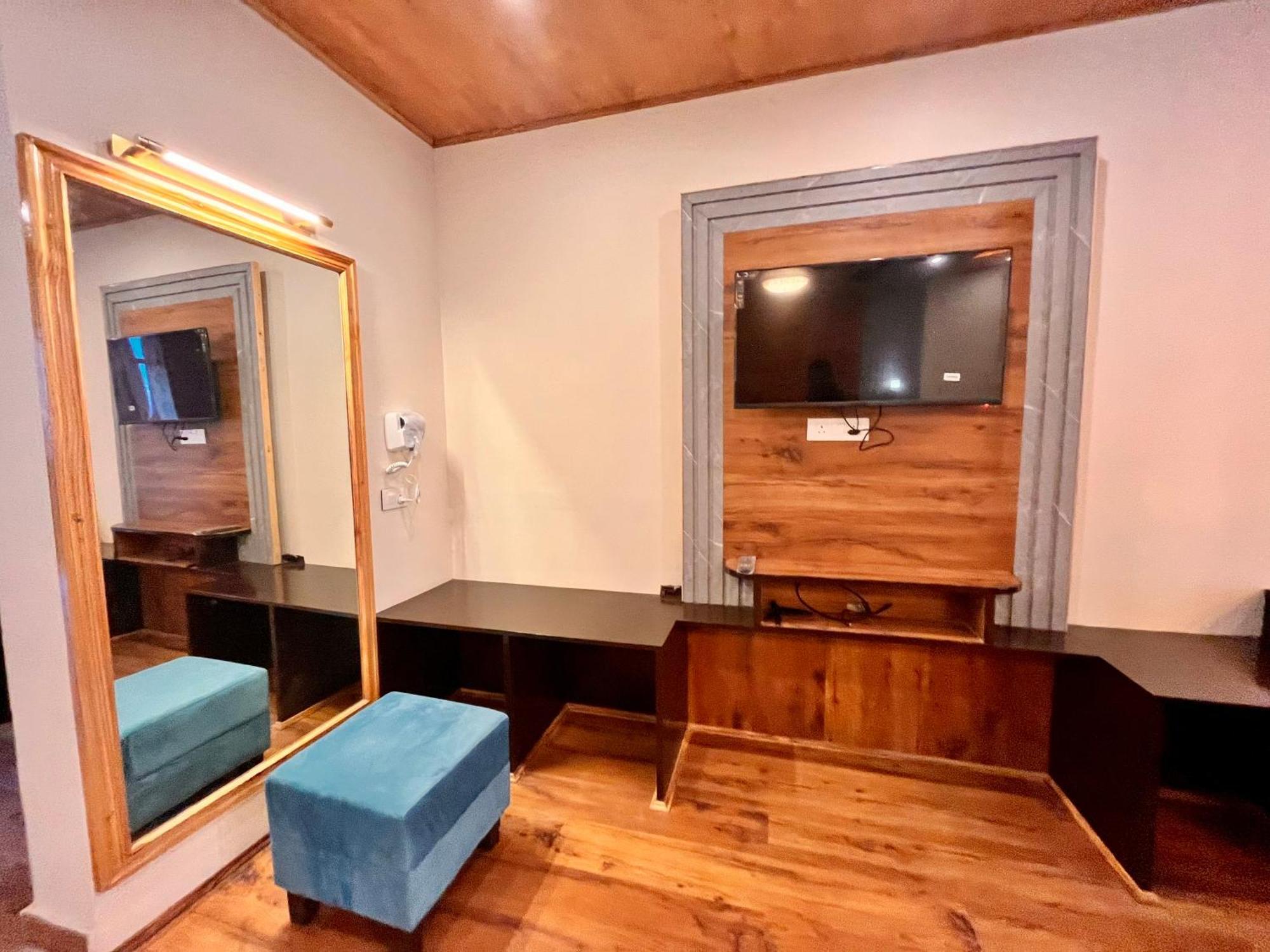 Naina Deventure Resort, Manali - Premium Rooms With Centrally Heated & Scenic View Exterior photo